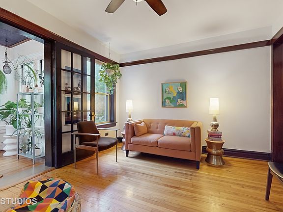 4th image of 4421 N Hermitage Ave #1S