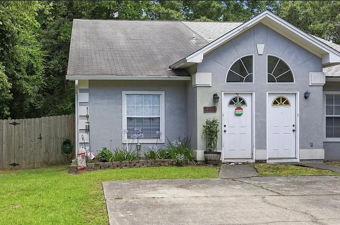 2 bed, 1308 sqft, $1,800 — Photo 2