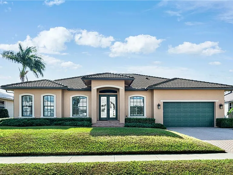 1849 N Bahama Ave — Photo 1