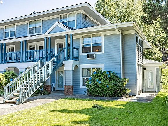 4th image of 714 Cascade Ave Unit 14