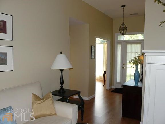 5th image of 2530 Westover Dr
