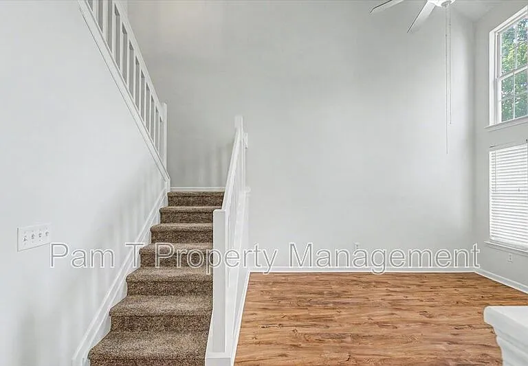 303 Gallery Way — Photo 10