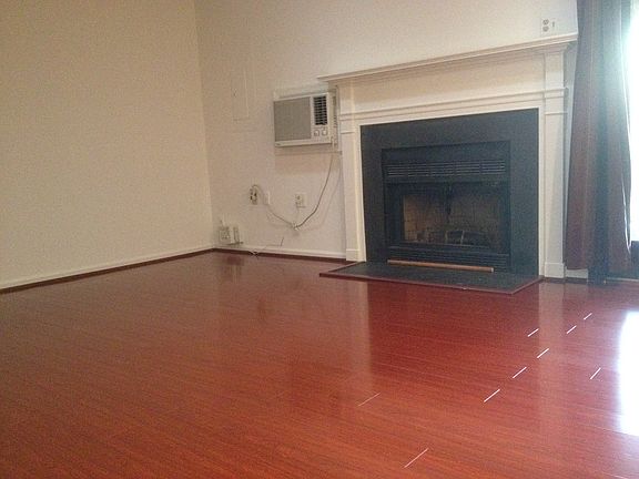 5th image of 5728 Lofthill Ct