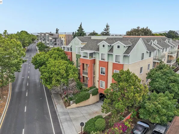 2330 University Ave Unit 330, East Palo Alto, CA 94303