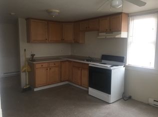 54 Hamlet Ave APT 5, Woonsocket, RI 02895