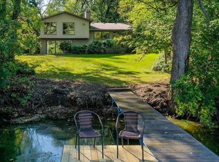 954 Brookside Cir, Stoughton, WI 53589