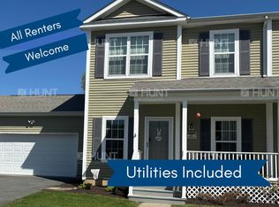 24 Sluga Dr, New Windsor, NY 12553
