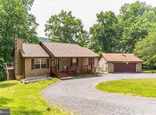 987 Apple Jack Cir, Linden, VA 22642