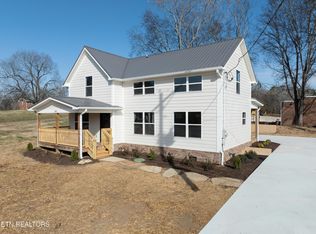 308 W Hill Ave, Friendsville, TN 37737