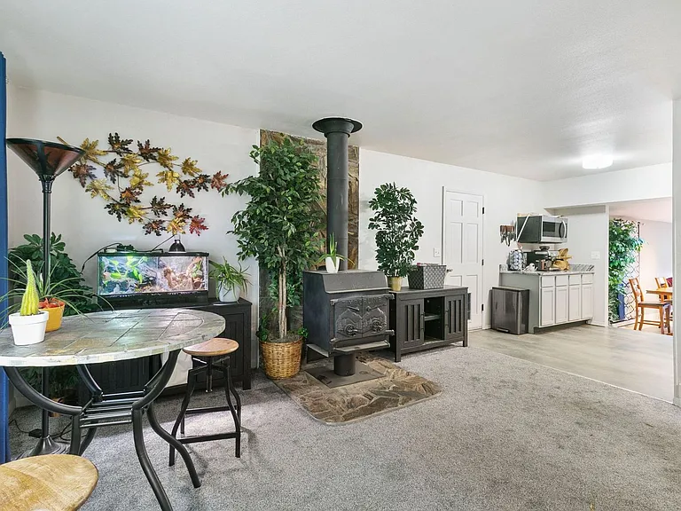 813 Table Mountain Ct — Photo 13