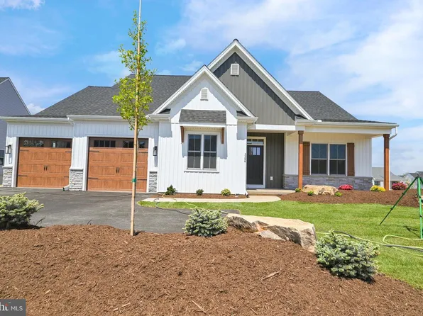 3266 Wentworth Way, York, PA 17406