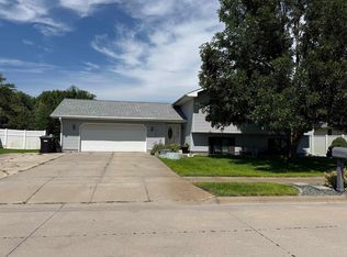 422 5th St, Columbus, NE 68601