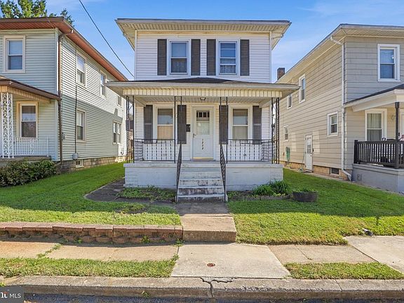 2nd image of 1232 E Prospect St