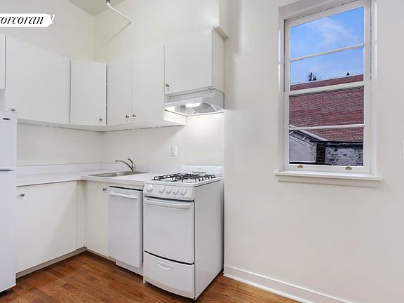 3rd image of 259 W 12th St APT 6A