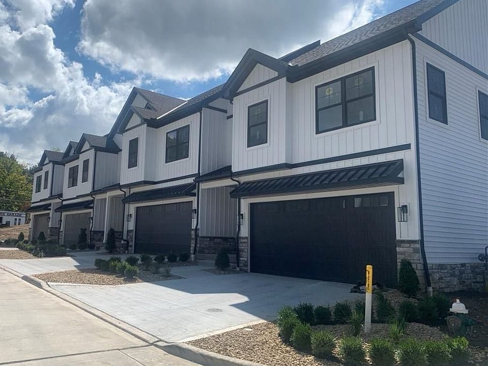 1st image of 4482 Rowan Way #16