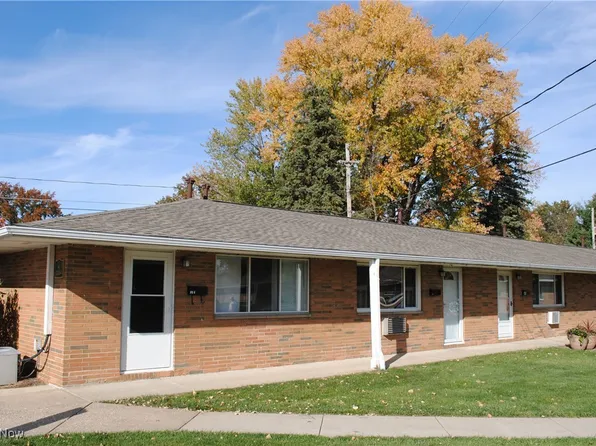 21884 River Oaks Dr #K9, Rocky River, OH 44116