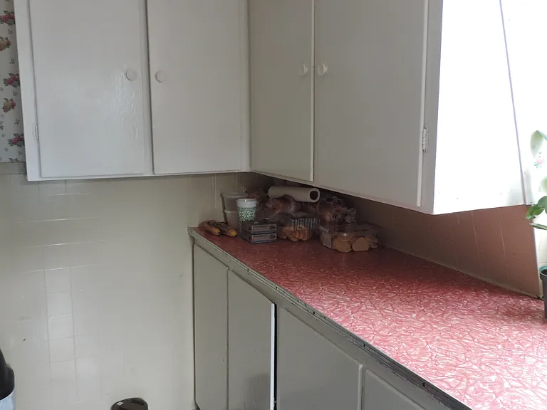 409 Pleasant St #UNITB — Photo 6