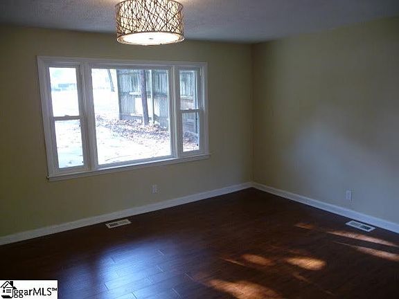 2nd image of 131 Oak Hill Dr Unit 13