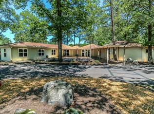 100 Calella Rd, Hot Springs Village, AR 71909