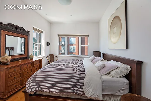 Sold by Compass | media 4