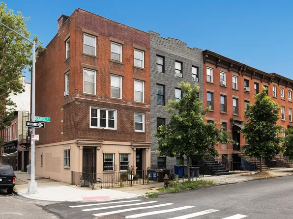 105 Carroll St, Brooklyn, NY 11231
