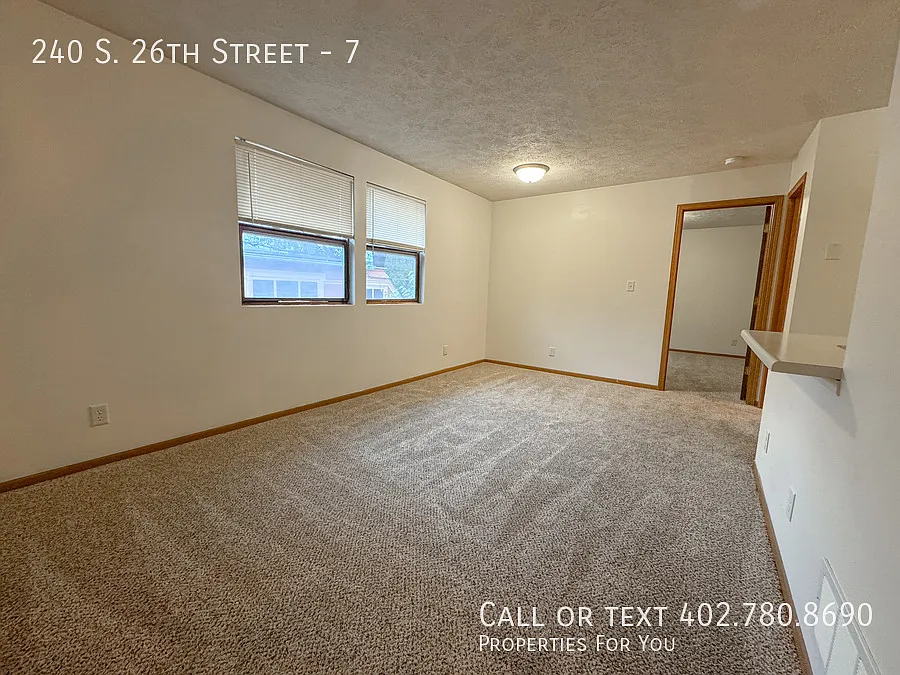 1 bedroom 1 bath in Central Lincoln! — Photo 3