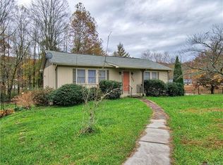 859 Stoney Mountain Rd, Hendersonville, NC 28791