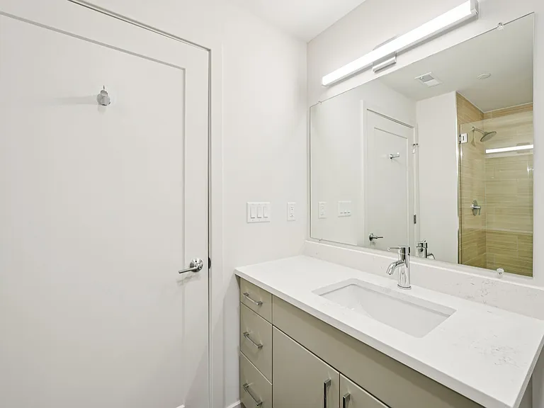The Jordan Residences — Photo 57