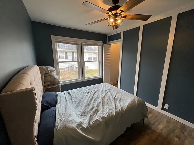 1336 Wolcott Ave — Photo 17