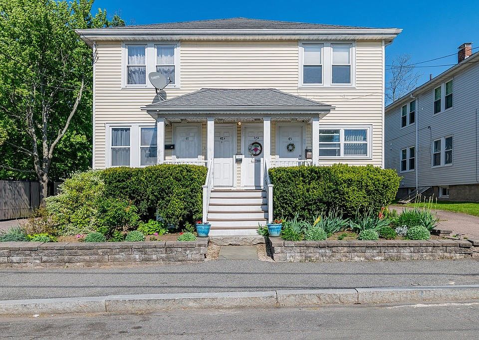 1st image of 47 Mill St Unit 47
