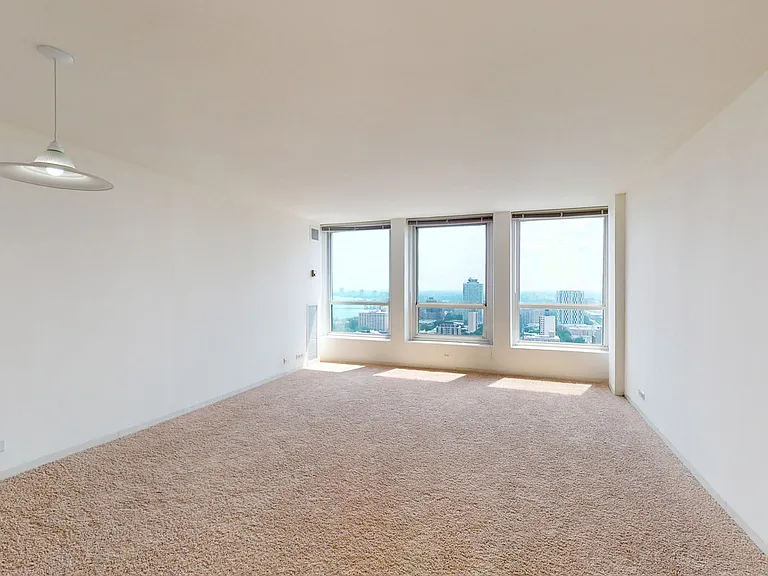 Dining/Living room