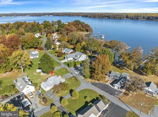 11 Delmar Dr, Earleville, MD 21919