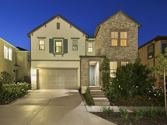 2nd image of 15874 Anjou Ln