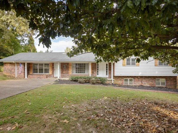 205 Meadow Hill Rd, Sheffield, AL 35660