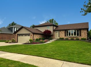 9211 Frances Ln, Orland Park, IL 60462