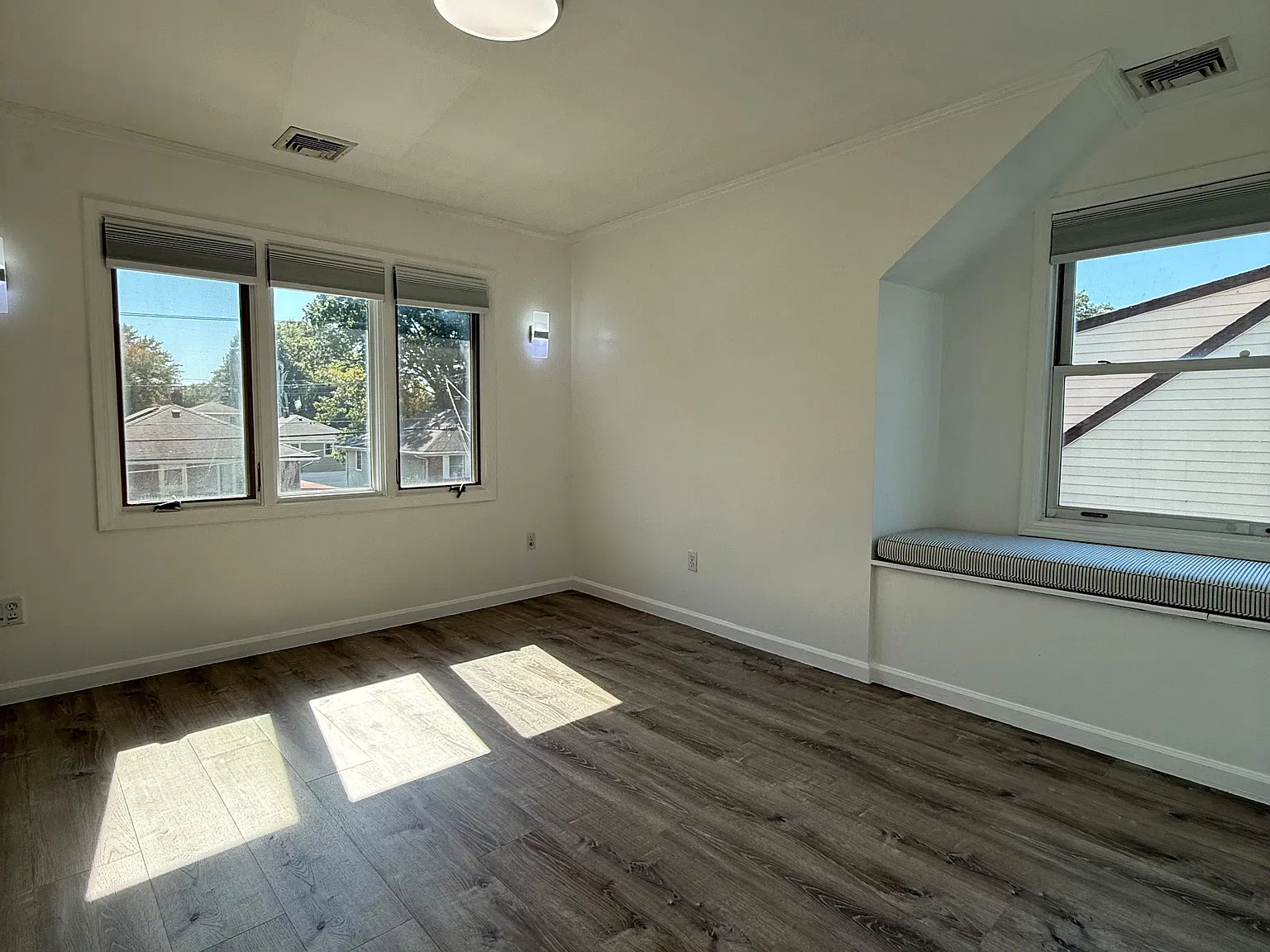 2 bed, $2,700 — Photo 4