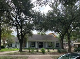 5223 S Braeswood Blvd, Houston, TX 77096