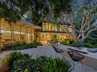 2179 Mandeville Canyon Rd, Los Angeles, CA 90049