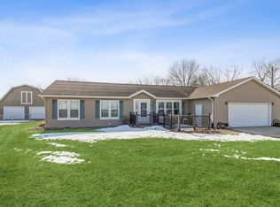 33092 Finestead Dr, Granger, IA 50109