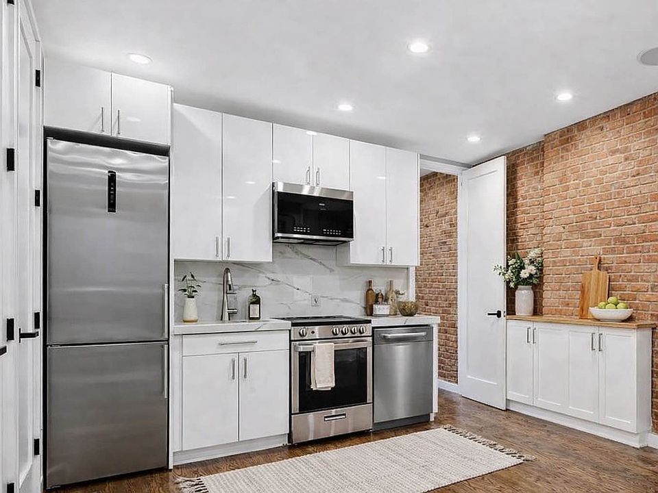 1st image of 224 Avenue B #1A