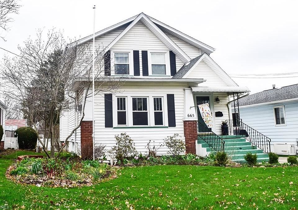 1st image of 665 Robinson Ave