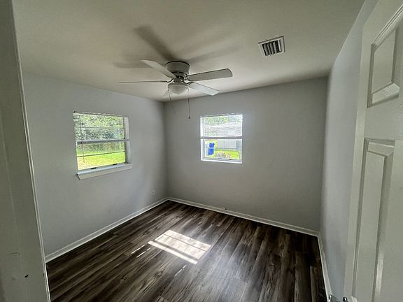 4th image of 2554 2nd Pl SW