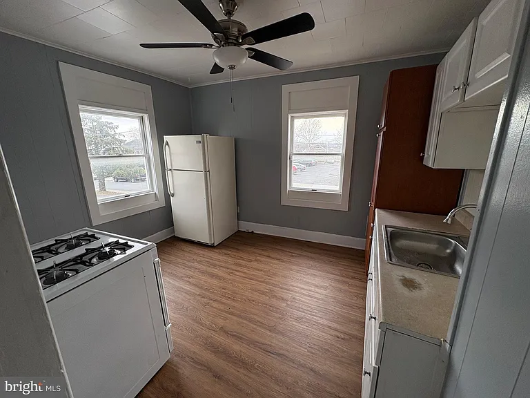 2713 Hammonds Ferry Rd — Photo 12