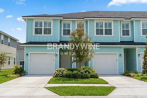566 Kit St Photo 1