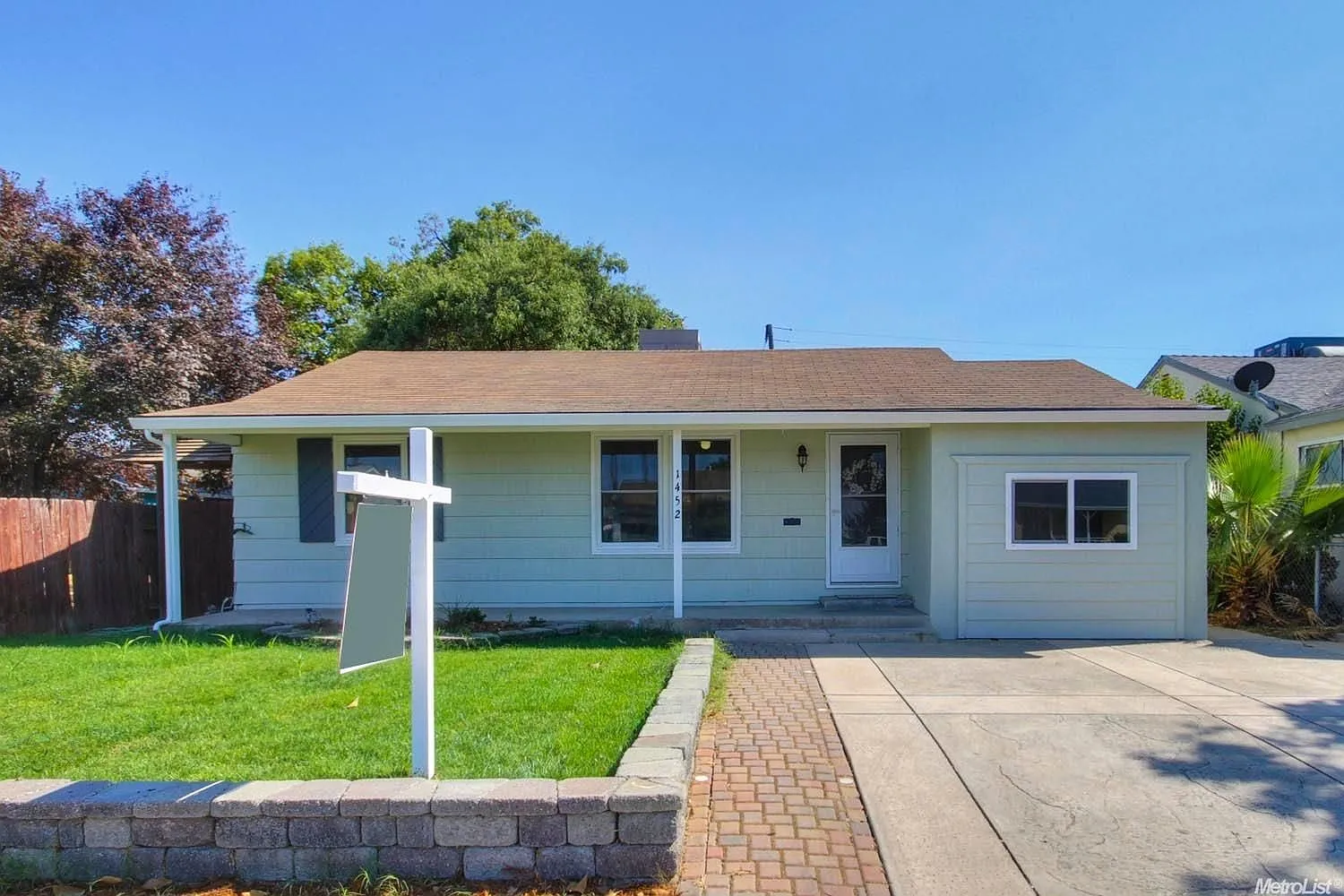 1452 Atherton St photo 1