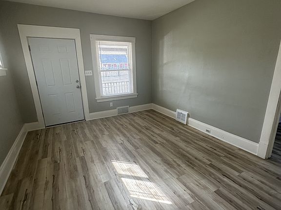 4th image of 4301 W 41st St