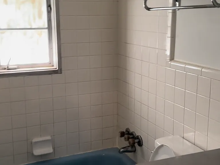 1435 Haywood Ave — Photo 8
