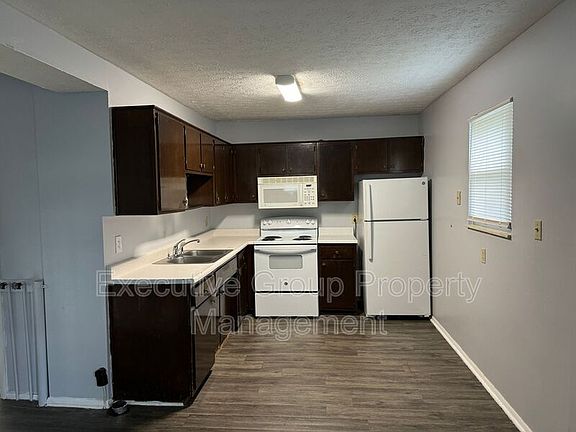 5th image of 1178-3 Lois Ln