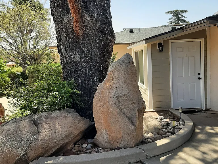 1 Rainbow Ln #B — Photo 1