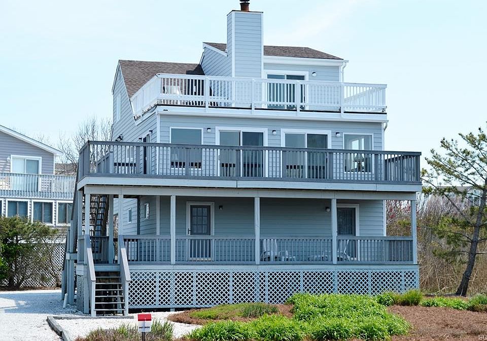 1st image of 36899 Bayside Dr